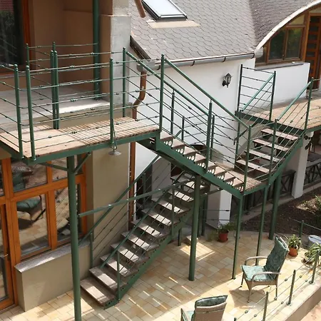 Hunyadi Panzio-apartman Appartement