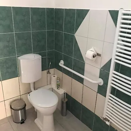 Hunyadi Panzio-apartman *
