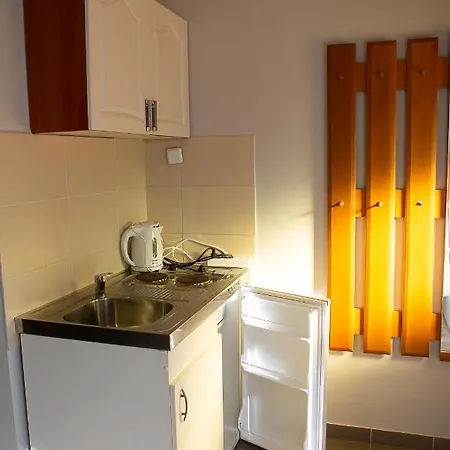 Hunyadi Panzio-apartman Mako
